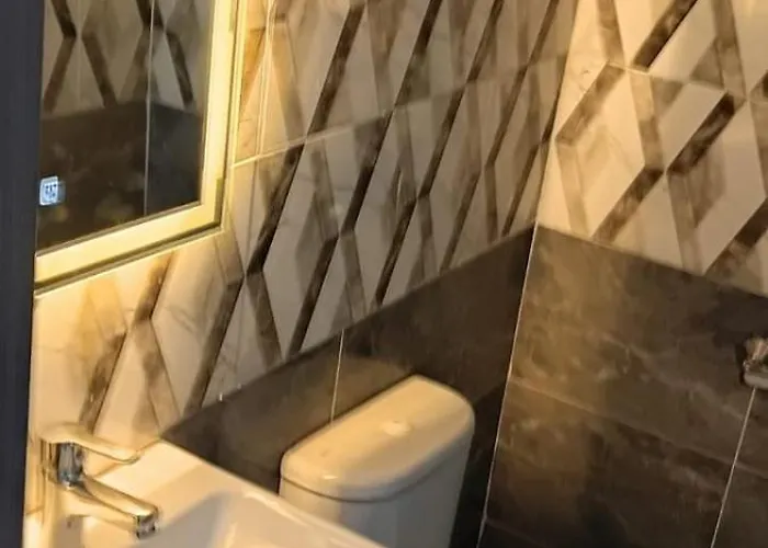 Cozy In Montazah Apartment *